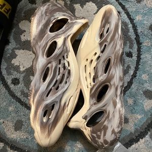 Yeezy foam runner cream clay size 14